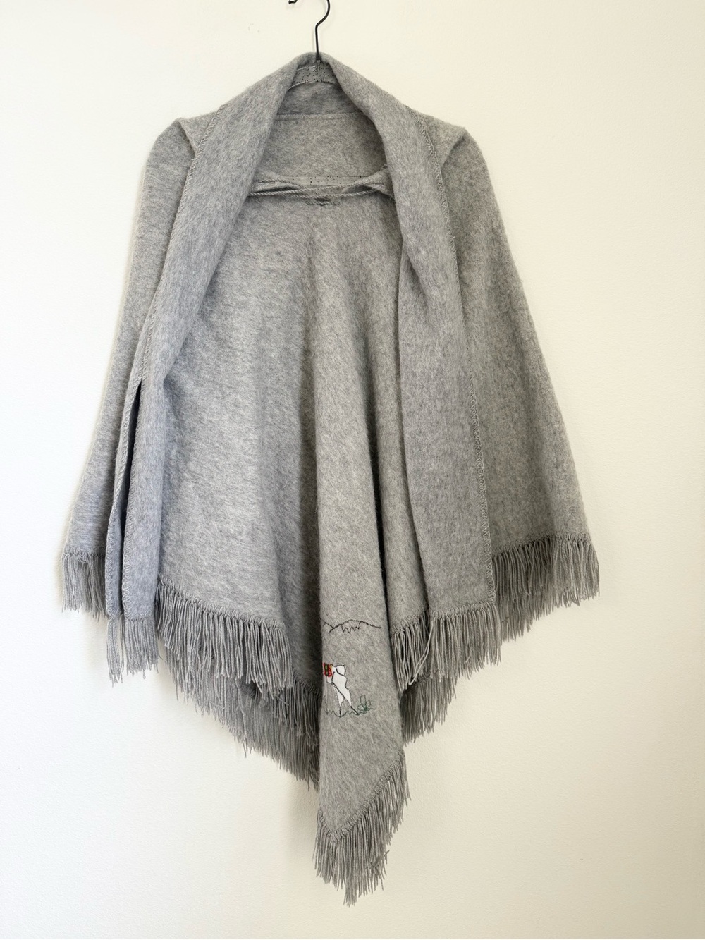 Alpaca Wool Gray Ethnic Poncho Cape Shawl Coat Handmade in Peru Lama